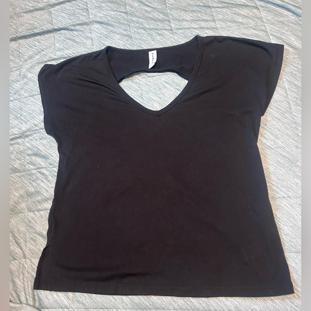 VARLEY Open Back T-shirt. Medium.